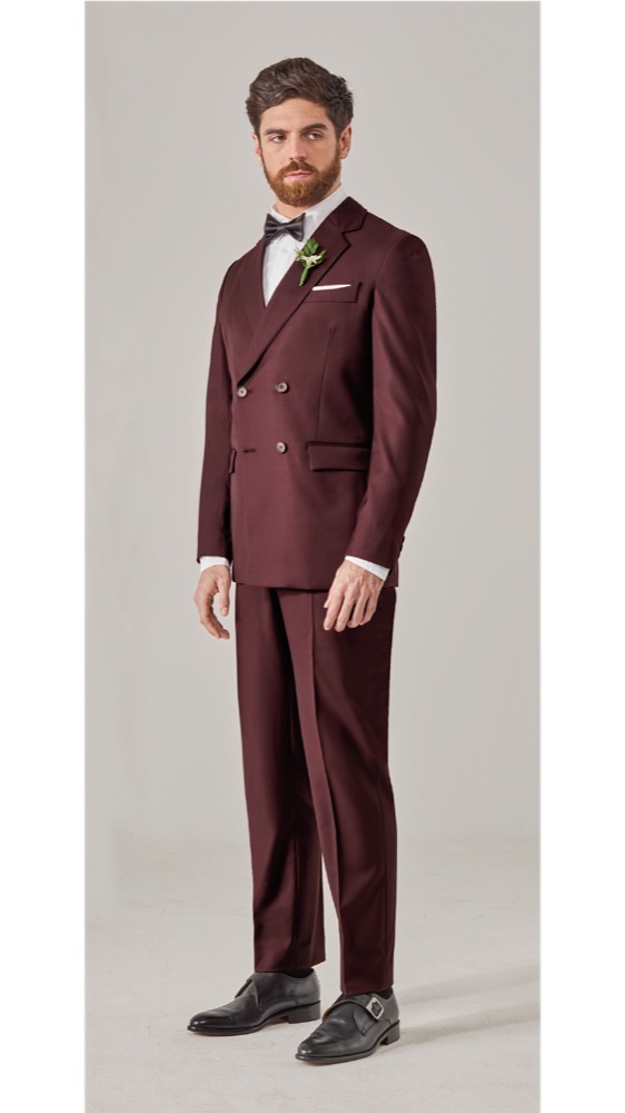 Traje cruzado burdeos